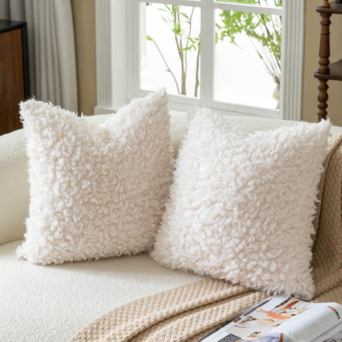 2x Kissenbezug 45x45 cm Creme Bouclé Faux Fell