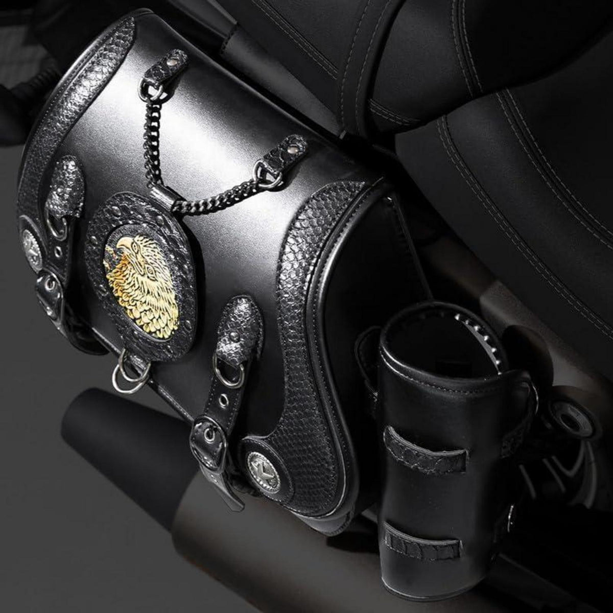 Motorrad Satteltasche 30L Wasserdicht mit Flaschenhalter in Lederoptik