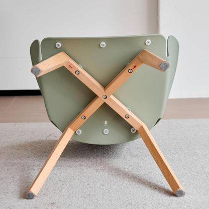 8 Esszimmerstühle mit Armlehne, Grün & Massivholz