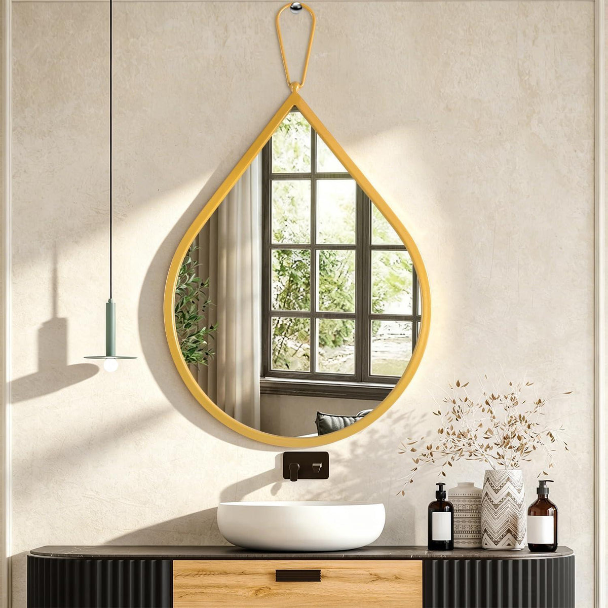 Moderner goldener Wandspiegel 65x45cm – Tropfenform & Metallrahmen