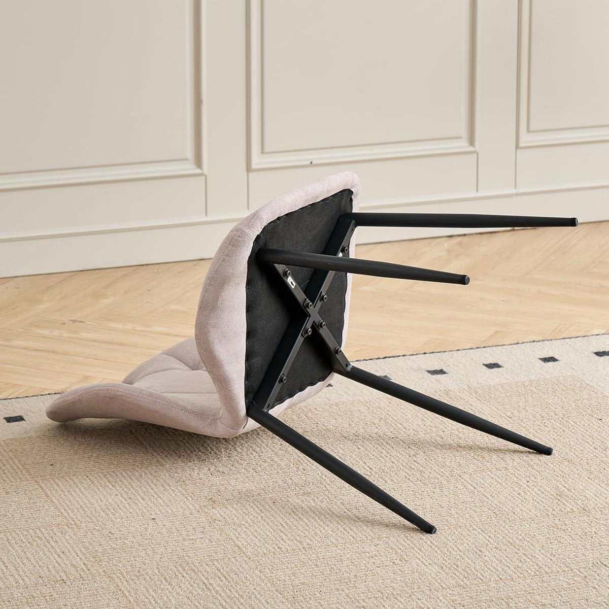 Gepolsterte Esszimmerstühle im skandinavischen Stil – Beige 2er-Set