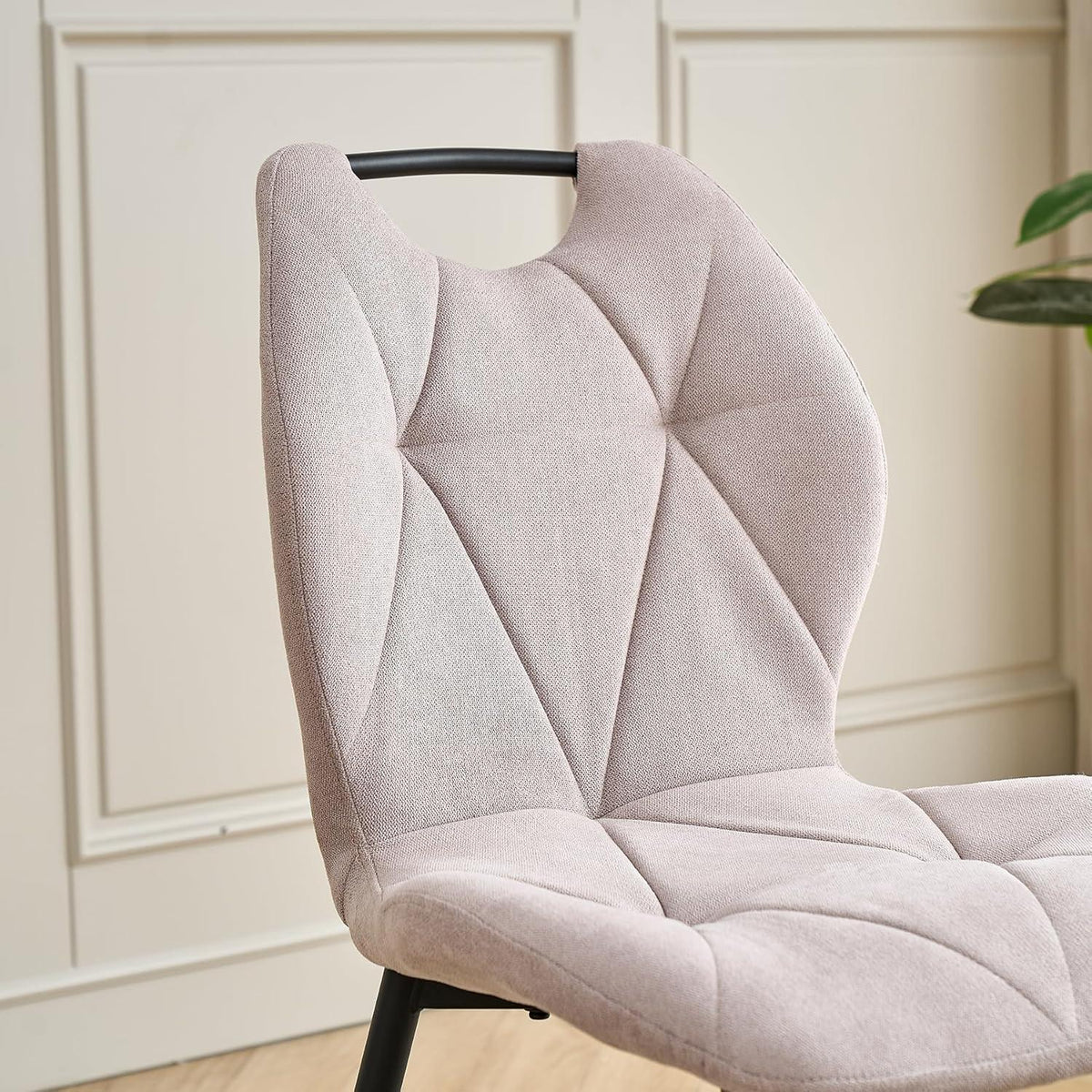 5-teiliges Esszimmer-Set: 140cm Tisch + 4 gepolsterte Stühle