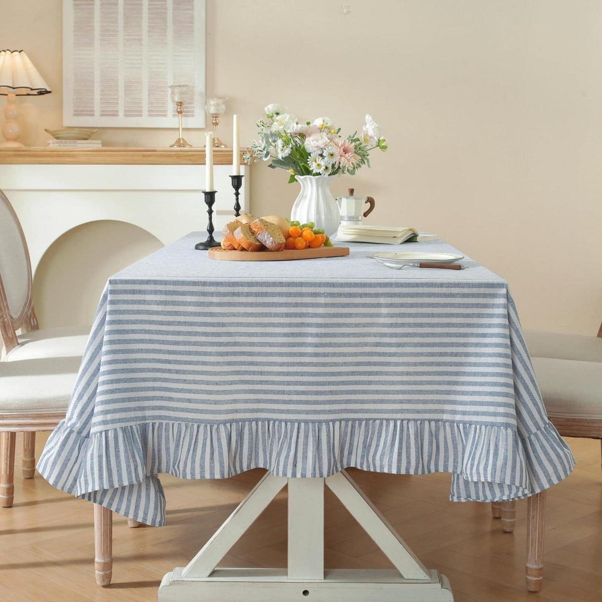 Baumwoll-Leinen Tischdecke Rüschen 140x300cm – Blau-Weiß, Landhausstil