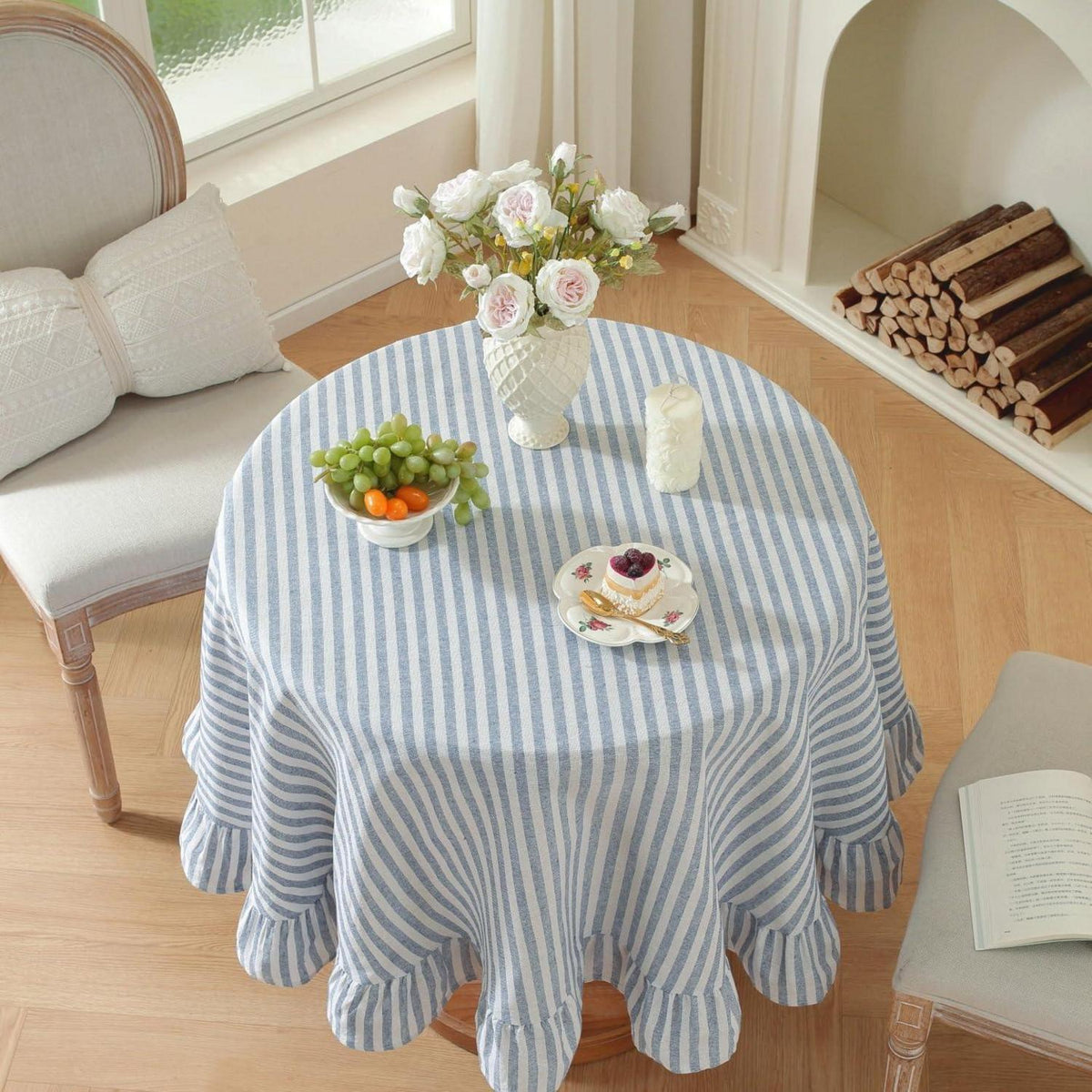 Baumwoll-Leinen Tischdecke Rüschen 140x300cm – Blau-Weiß, Landhausstil