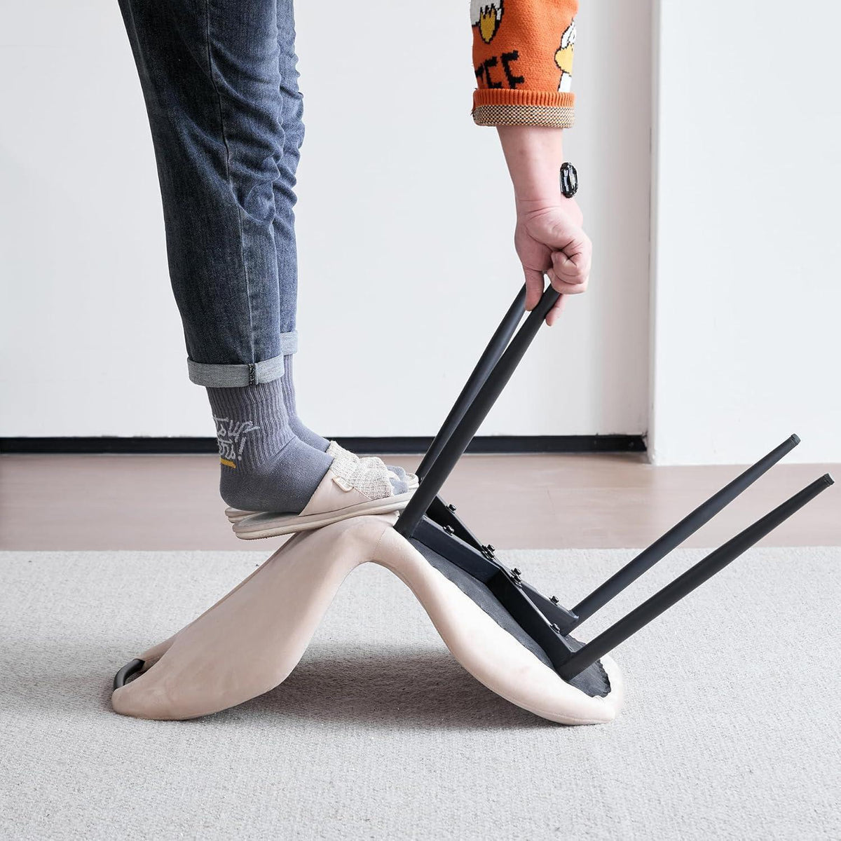 Runder Esstisch Set mit 4 Samtstühlen – Marmor & Gold